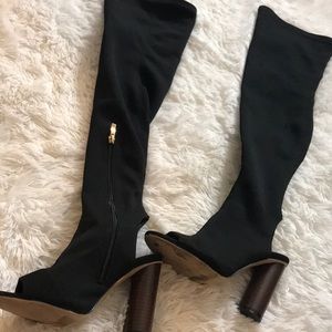 Heeled boots